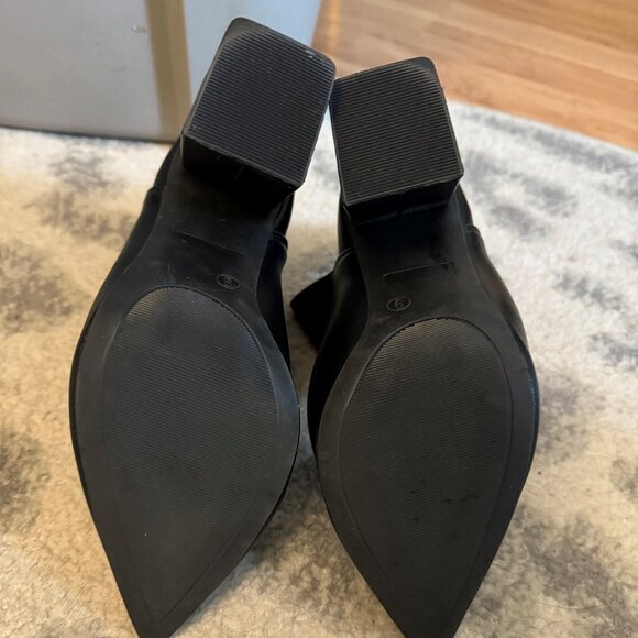 Journee Collection Womens Neima Pointed Toe Block Heel Ankel Bootie - Picture 3 of 5